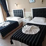 Otel Hani 3*