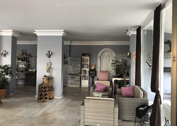 Hani 3* マルマリス