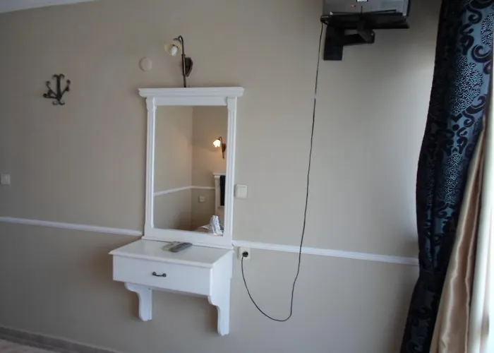 ホテル Hani マルマリス